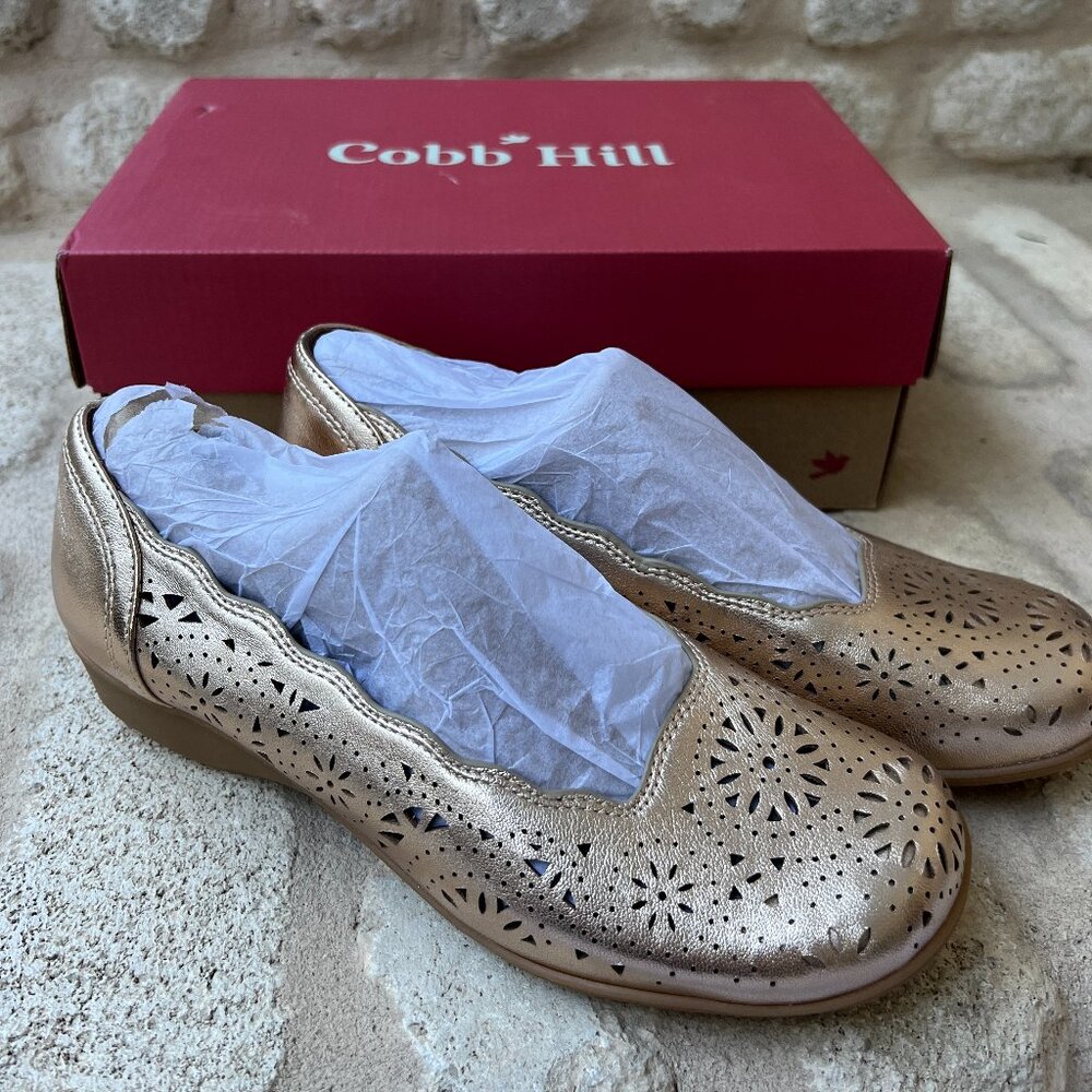 Cobb Hill gold metallic Rory wedge flats 7.5 M NEW with box